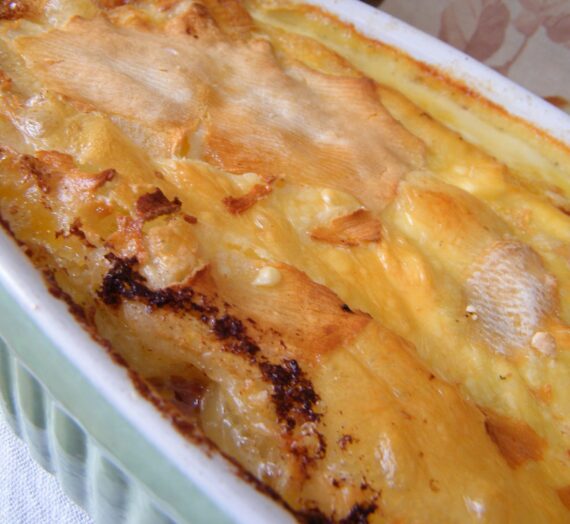 Pastel salado de patatas, cebolla y queso reblochon “Tartiflette”